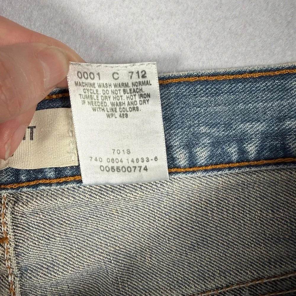 Vintage Y2K Levis 550 Relaxed Fit Jeans 33x30 Blue Denim Medium Wash Tapered Leg
